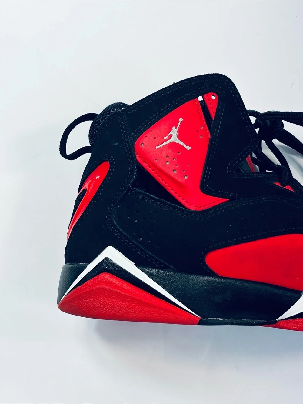 Nike Air Jordan Boys True Flight High TopSneakers #CU4934-001 Black Red Boys:7Y